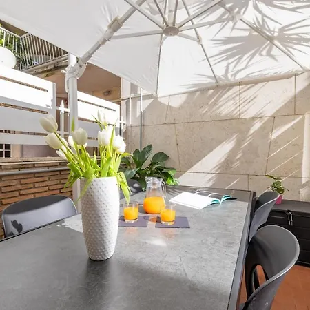 Apartment Nostromondo-elegant With Patio In Monti Parioli