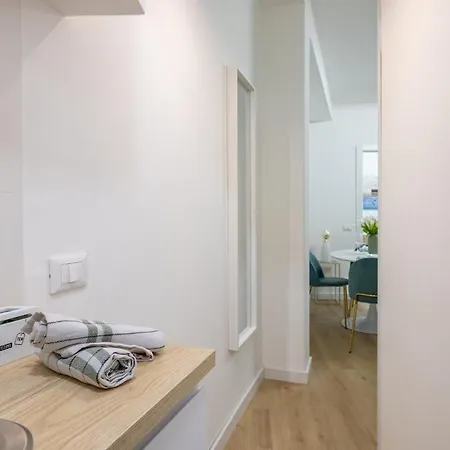 Nostromondo-elegant With Patio In Monti Parioli Roma