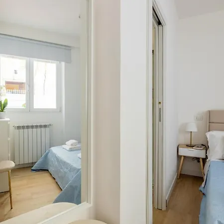 Nostromondo-elegant With Patio In Monti Parioli Apartment