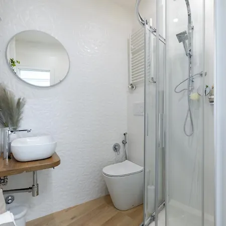 Apartment Nostromondo-elegant With Patio In Monti Parioli Rome