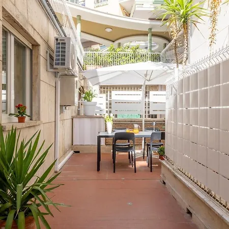 Apartment Nostromondo-elegant With Patio In Monti Parioli