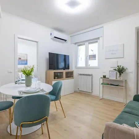 Nostromondo-elegant With Patio In Monti Parioli Apartment *